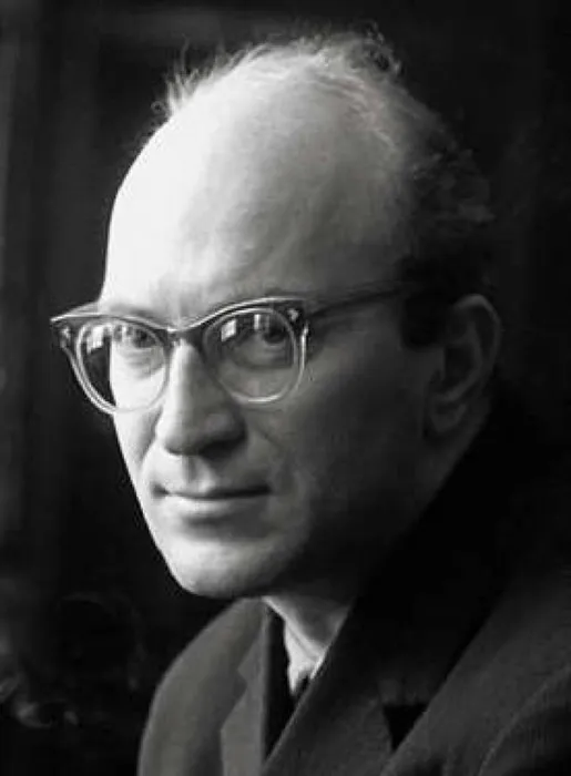 Юрий Павлович Казаков (8 августа 1827 - 29 ноября 1982)