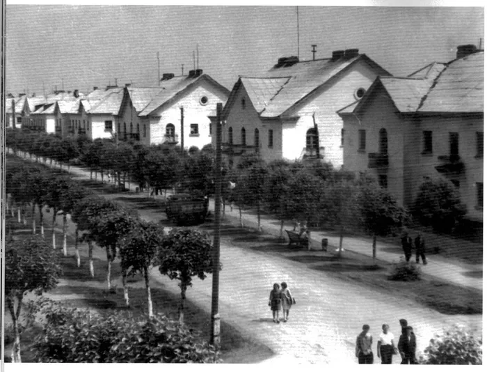 ул Новая, въезд в посёлок