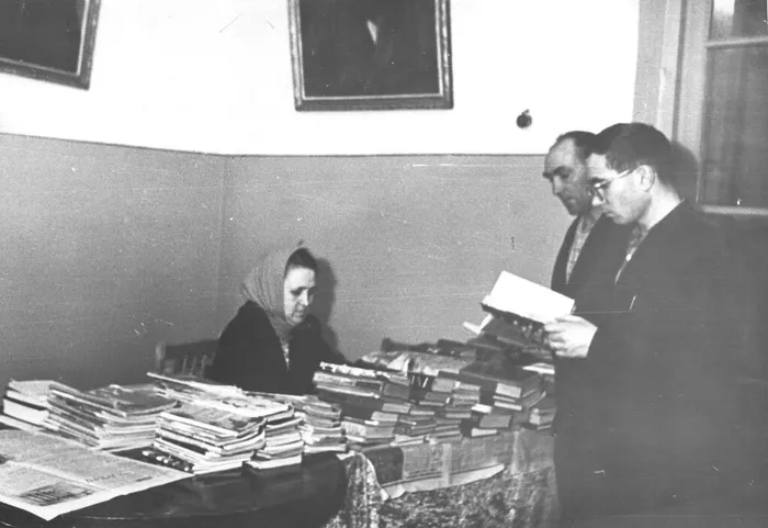 Профсоюзная библ. ДК Горняк Валентина Фёдоровна Скрипниченко 1968 год